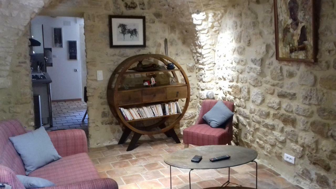 Gîte d'Emeline Bourdic Exterior foto