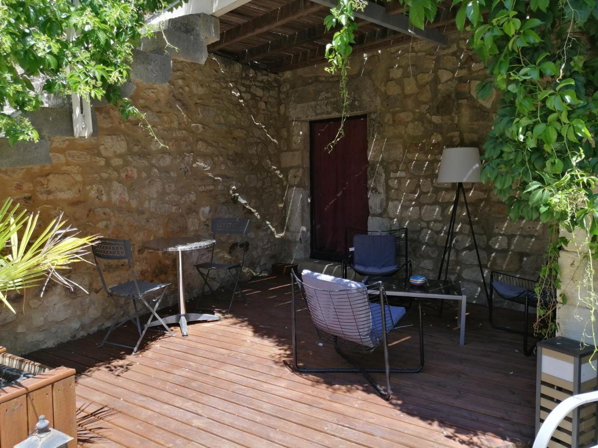 Gîte d'Emeline Bourdic Exterior foto